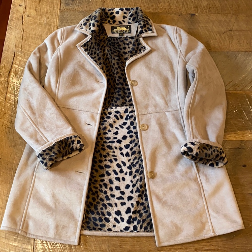 Donna Salyers Fabulous-Furs size Small